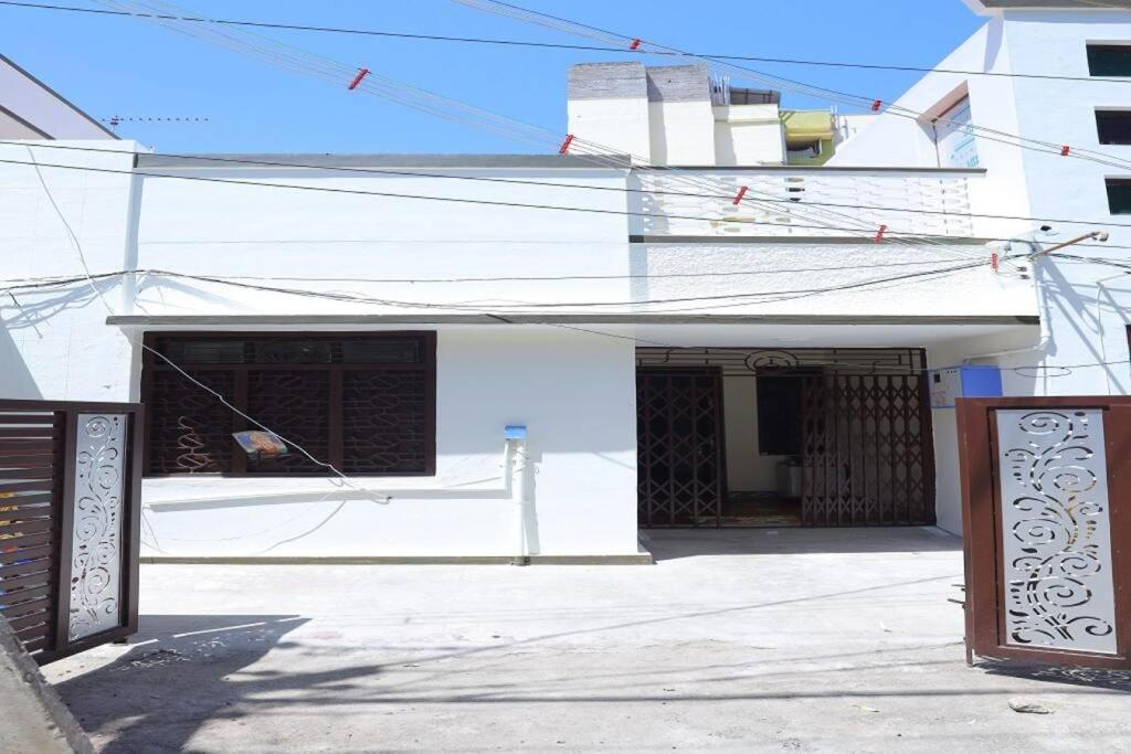 Heritage Home With 3 Bed/3 Bath With Kitchen In A Residential Neighborhood. Madurai Extérieur photo